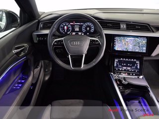 AUDI Q8 e-tron 55 business advanced quattro