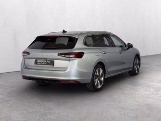 SKODA Superb wagon 2.0 tdi style dsg