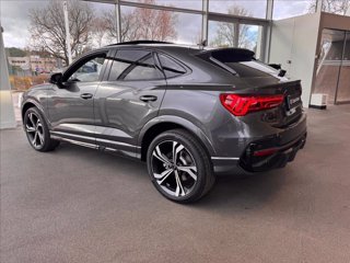 AUDI Q3 SPB 40 TDI quattro S tronic Identity Black