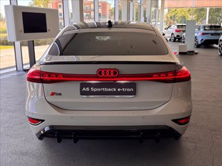 AUDI S6 e-tron SPB quattro Sport attitude