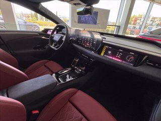 AUDI S6 e-tron SPB quattro Sport attitude