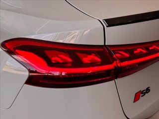 AUDI S6 e-tron SPB quattro Sport attitude