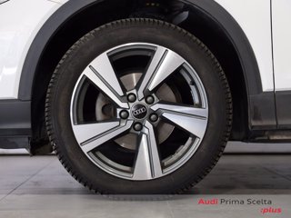 AUDI Q2 35 1.5 tfsi admired
