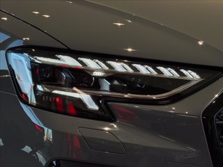 AUDI A8 50 TDI 3.0 quattro tiptronic