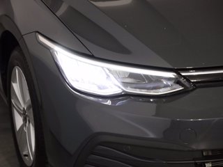 VOLKSWAGEN Golf 1.5 tgi life 130cv dsg