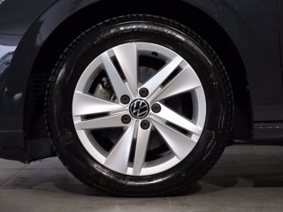 VOLKSWAGEN Golf 1.5 tgi life 130cv dsg