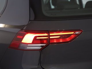 VOLKSWAGEN Golf 1.5 tgi life 130cv dsg