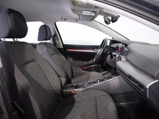 VOLKSWAGEN Golf 1.5 tgi life 130cv dsg