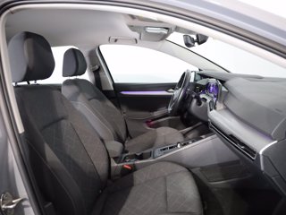 VOLKSWAGEN Golf 1.5 tgi life 130cv dsg