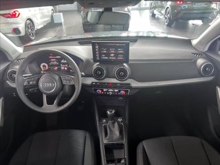 AUDI Q2 30 TDI Identity Black