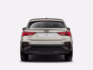 AUDI Q3 SPB 40 TDI quattro S tronic Identity Black