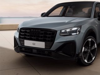 AUDI Q2 35 TDI S tronic Identity Black