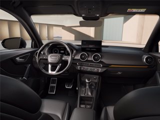 AUDI Q2 35 TDI S tronic Identity Black