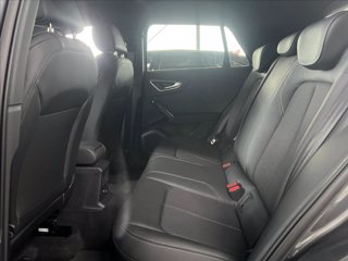 AUDI Q2 35 TDI S tronic Identity Black