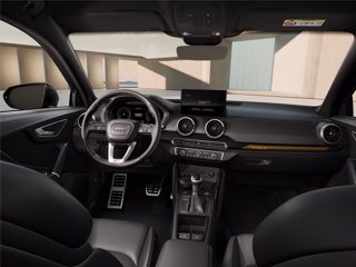 AUDI Q2 35 TDI quattro S tronic Identity Black