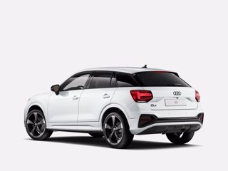 AUDI Q2 35 TFSI S tronic Identity Black