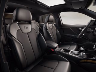 AUDI Q2 35 TDI quattro S tronic Identity Black