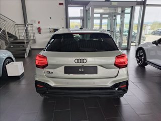 AUDI Q2 35 TDI S tronic Identity Black