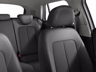 AUDI Q2 30 TFSI Business Advanced