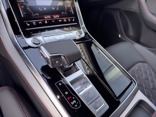 AUDI Q8 3.0 tfsi e s line plus quattro 490cv tiptronic