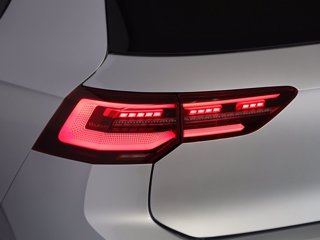 VOLKSWAGEN Golf 2.0 tdi style 150cv dsg