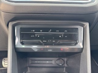 VOLKSWAGEN Tiguan 2.0 TDI 150 CV SCR DSG R-Line
