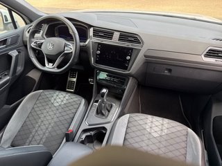 VOLKSWAGEN Tiguan 2.0 TDI 150 CV SCR DSG R-Line