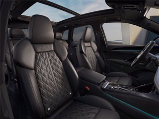 AUDI Q5 TDi 150 kW mHEV+ S tronic quattro S line edition
