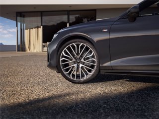 AUDI A6 Avant TFSI quattro 270 kW S tronic S line edition