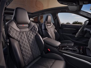 AUDI A6 Avant TDI quattro 150 kW S tronic S line edition