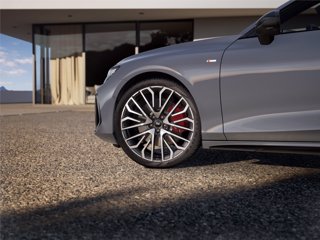 AUDI A6 Avant TFSI quattro 270 kW S tronic S line edition