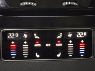 AUDI A6 Avant TDI 150 kW S tronic quattro S line edition