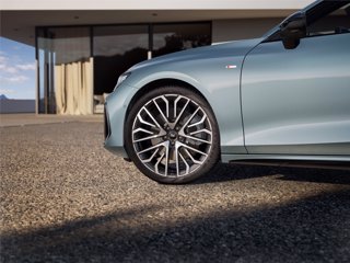 AUDI A6 Avant TDI quattro 150 kW S tronic S line edition