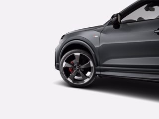 AUDI Q2 35 TDI quattro S tronic Identity Black