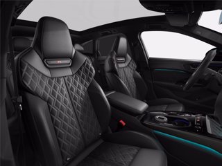 AUDI A5 Avant e-hybrid 270 kW quattro S tronic S Line Edition