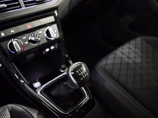 VOLKSWAGEN T-Cross 1.0 TSI R-LINE 115 CV