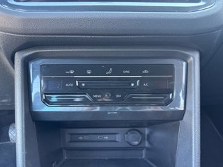 VOLKSWAGEN Tiguan 2.0 TDI 150 CV SCR DSG Life