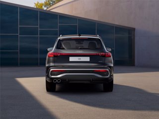 AUDI Q5 TDi 150 kW mHEV+ S tronic quattro S line edition