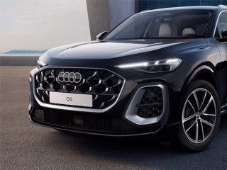 AUDI Q5 TDi 150 kW mHEV+ S tronic quattro S line edition