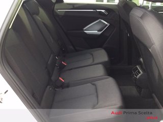 AUDI Q3 35 2.0 tdi s-tronic