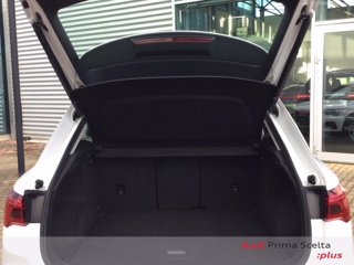 AUDI Q3 35 2.0 tdi s-tronic