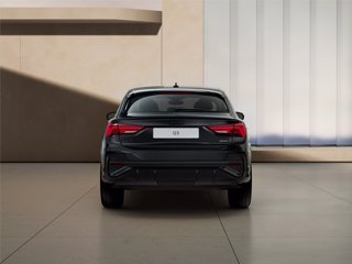 AUDI Q3 SPB 40 TDI quattro S tronic Identity Black