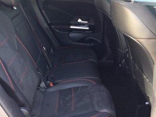 MERCEDES Gla 200 d amg line premium 4matic auto