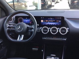 MERCEDES Gla 200 d amg line premium 4matic auto