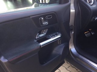 MERCEDES Gla 200 d amg line premium 4matic auto
