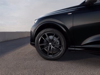 AUDI Q5 TDi 150 kW mHEV+ S tronic quattro S line edition