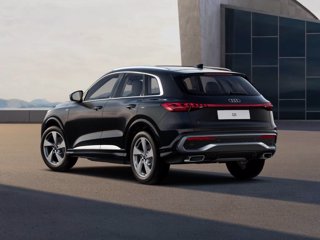 AUDI Q5 TDi 150 kW mHEV+ S tronic quattro S line edition