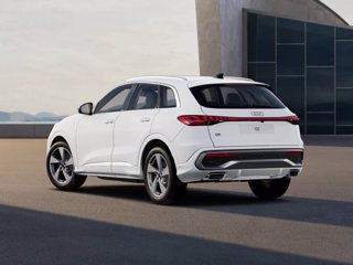 AUDI Q5 TDi 150 kW mHEV+ S tronic quattro S line edition