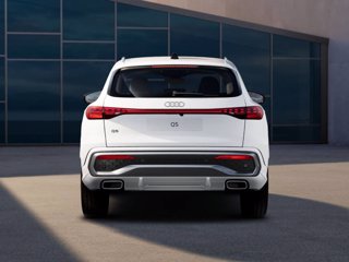 AUDI Q5 TDi 150 kW mHEV+ S tronic quattro S line edition
