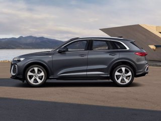AUDI Q5 TDi 150 kW mHEV+ S tronic quattro S line edition